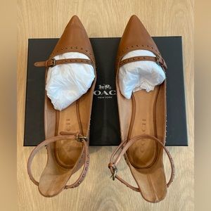 Coach Jodie flat in Saddle